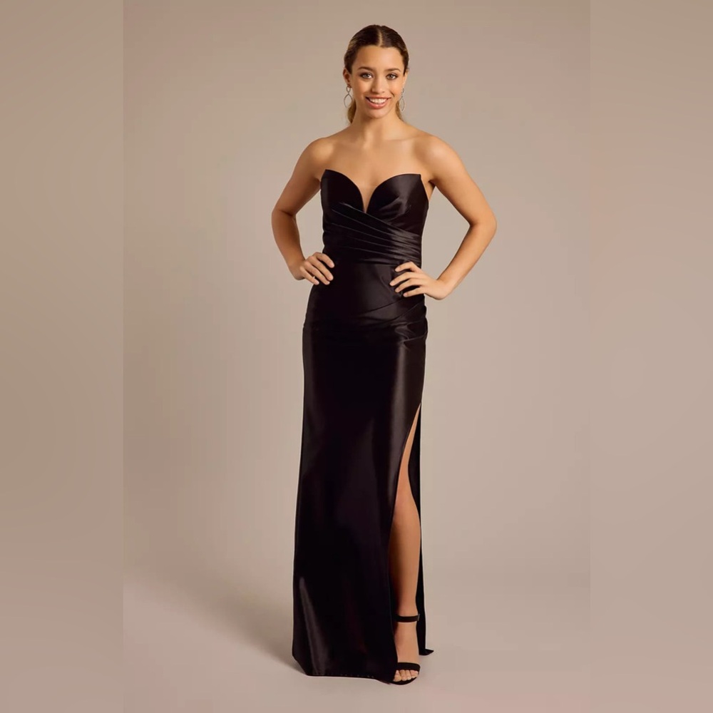 Jules and Cleo Elegant Black Strapless Evening Gown